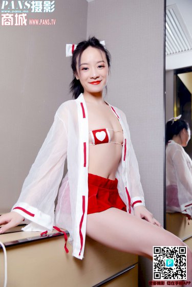 美女比基尼